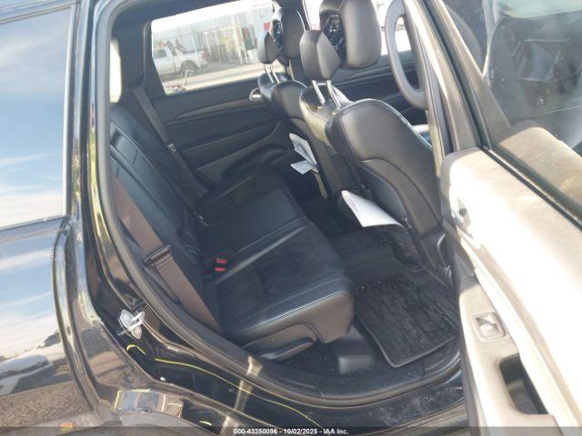 Jeep Grand Cherokee Laredo X 4x4 Image 8