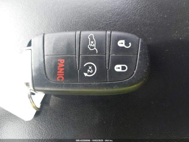 Jeep Grand Cherokee Laredo X 4x4 Image 11