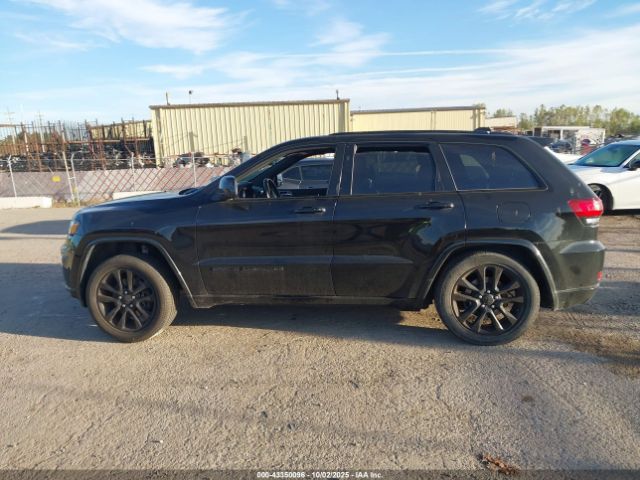 Jeep Grand Cherokee Laredo X 4x4 Image 16