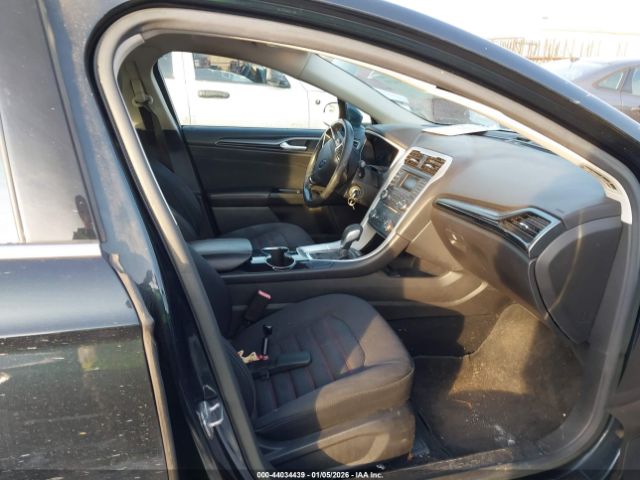 Ford Fusion Se Image 6