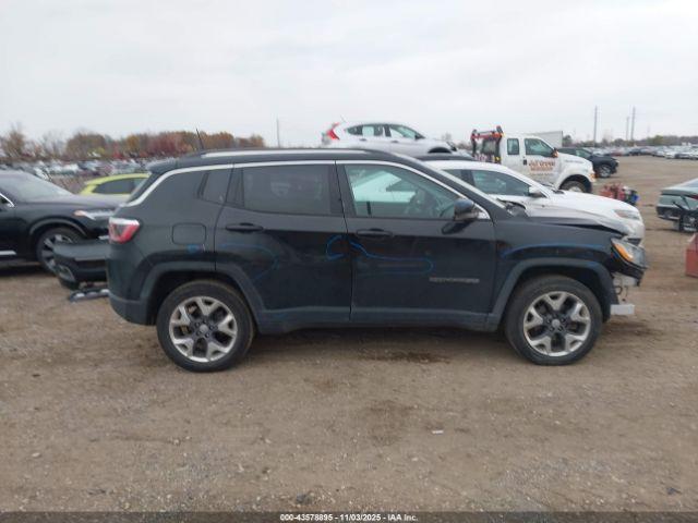 Jeep Compass Limited 4x4 Image 9