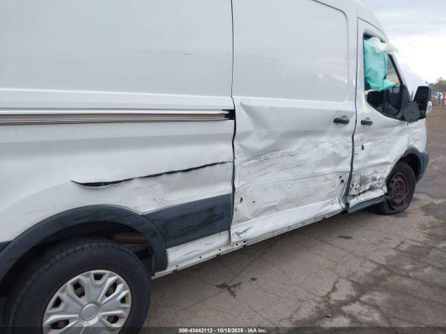 Ford Transit Image 11