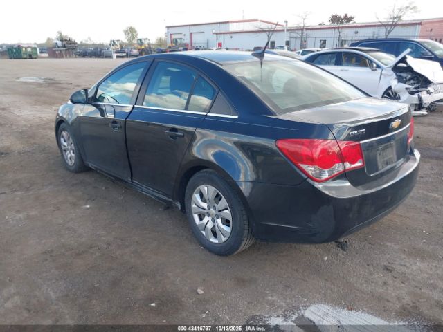 Chevrolet Cruze Ls Image 2