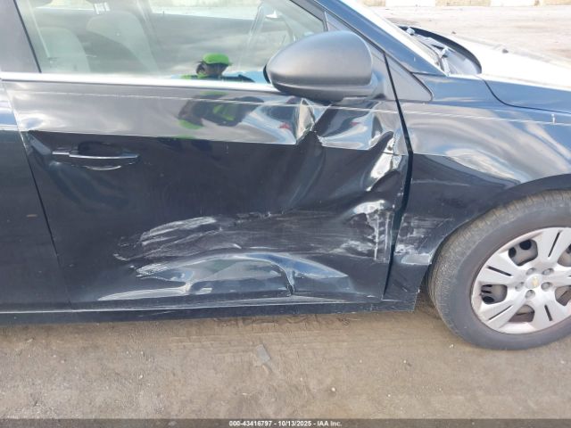 Chevrolet Cruze Ls Image 15