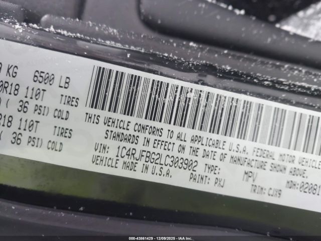 Jeep Grand Cherokee Limited 4x4 Image 16