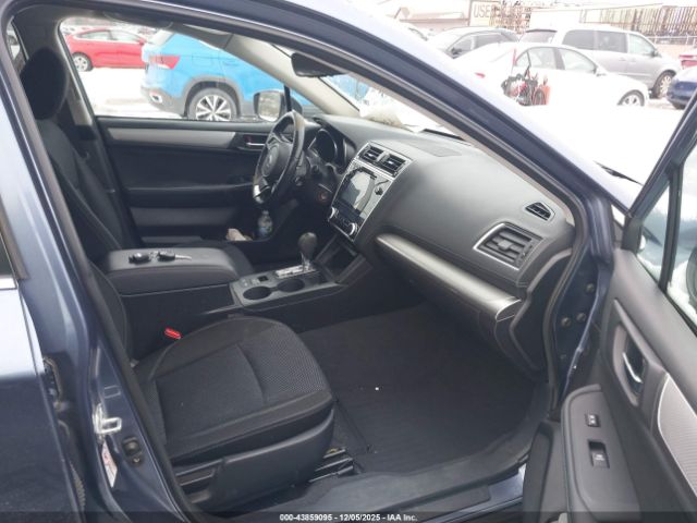 Subaru Outback 2.5i Premium Image 10