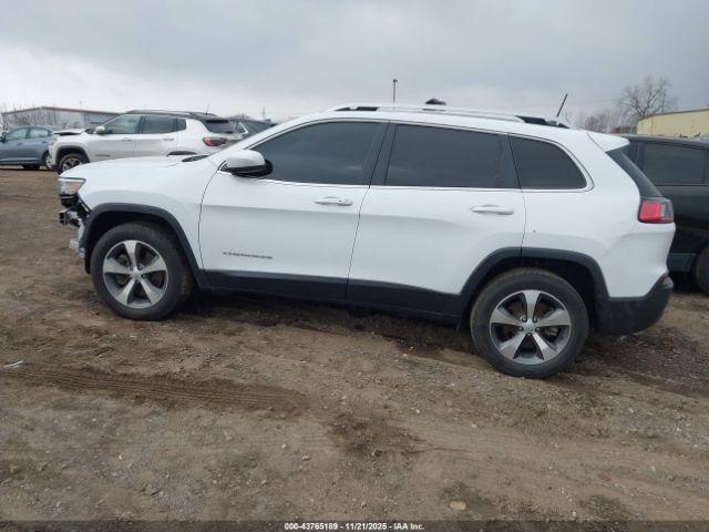 Jeep Cherokee Limited 4x4 Image 4