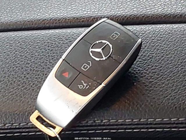 Mercedes-Benz GLB 4matic Image 11