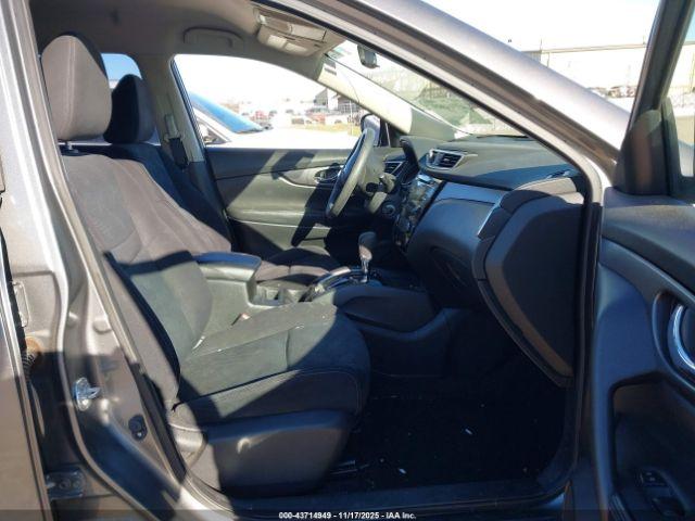 Nissan Rogue S Image 10