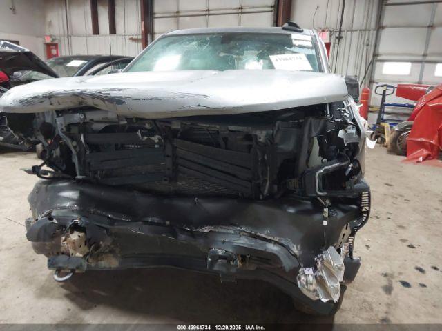 Chevrolet Silverado 1500 4wd  Standard Bed Lt Image 12