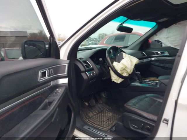 Ford Explorer Sport Image 6