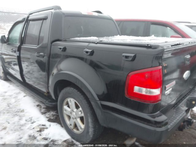 Ford Explorer Xlt Image 9