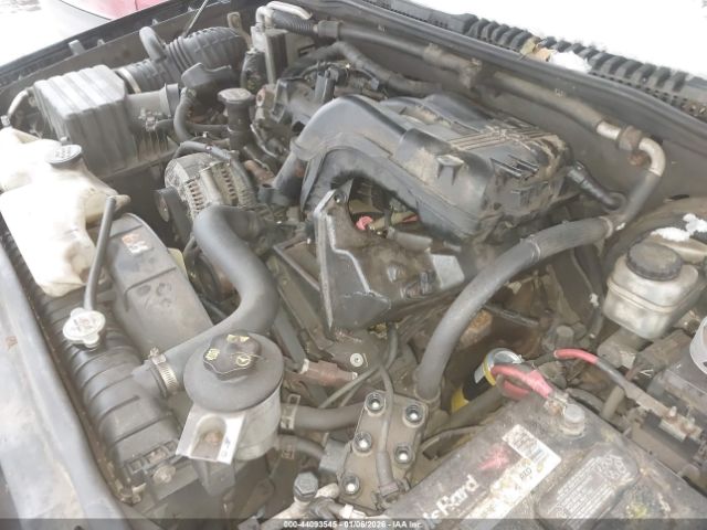 Ford Explorer Xlt Image 5