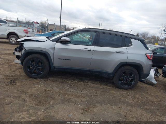 Jeep Compass Altitude 4x4 Image 3