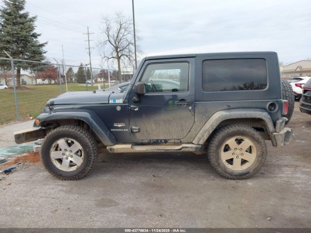 Jeep Wrangler Sahara Image 10