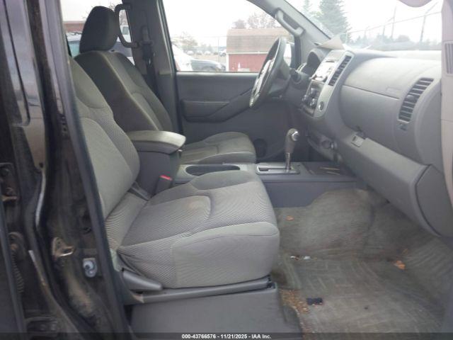 Nissan Frontier Sv Image 3