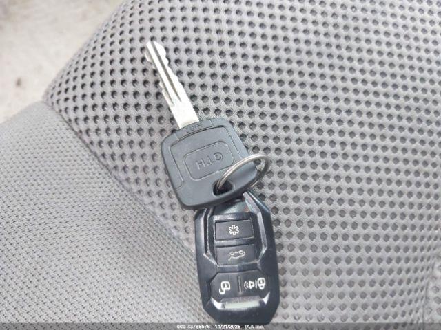 Nissan Frontier Sv Image 10