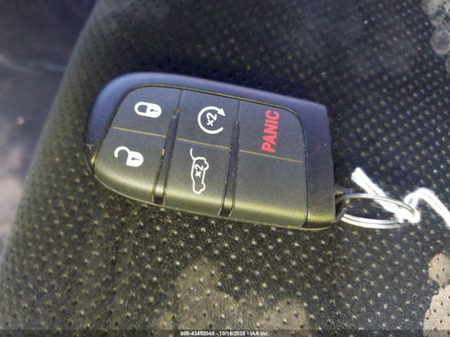 Jeep Grand Cherokee Altitude Image 8