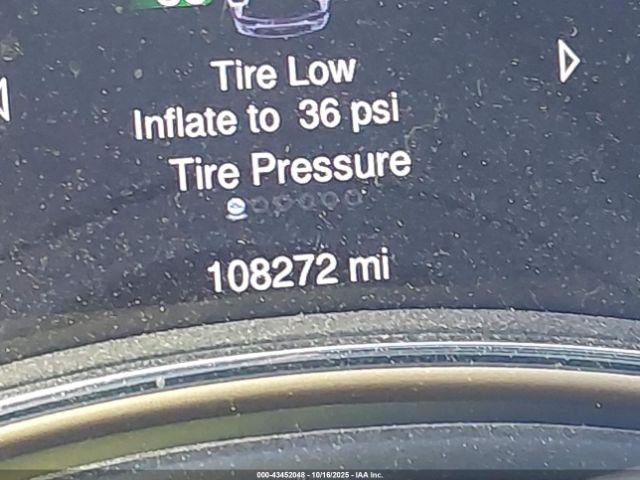 Jeep Grand Cherokee Altitude Image 13