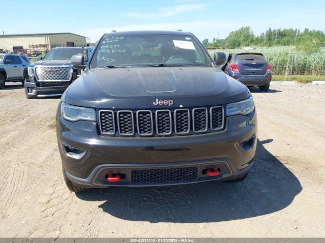 Jeep Grand Cherokee Trailhawk 4x4 Image 9