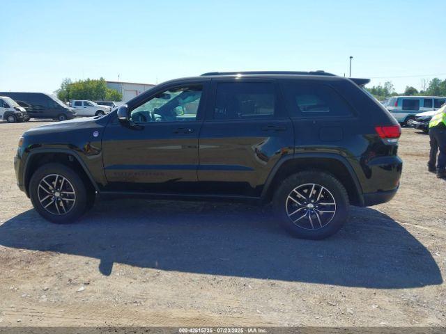 Jeep Grand Cherokee Trailhawk 4x4 Image 13