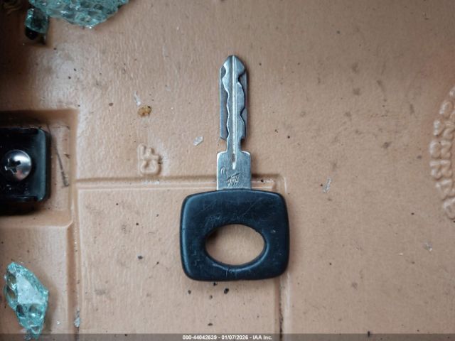 Mercedes-Benz 300 Ce Image 6