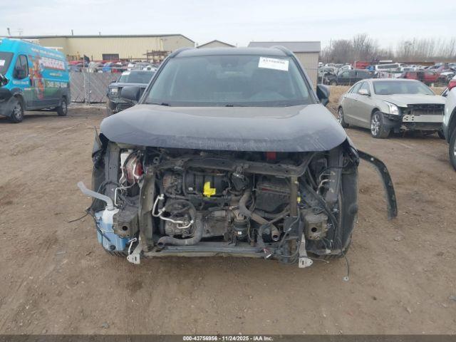 Toyota RAV4 Le Image 10