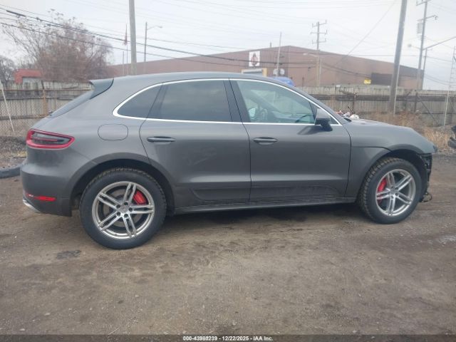 Porsche Macan Turbo Image 11