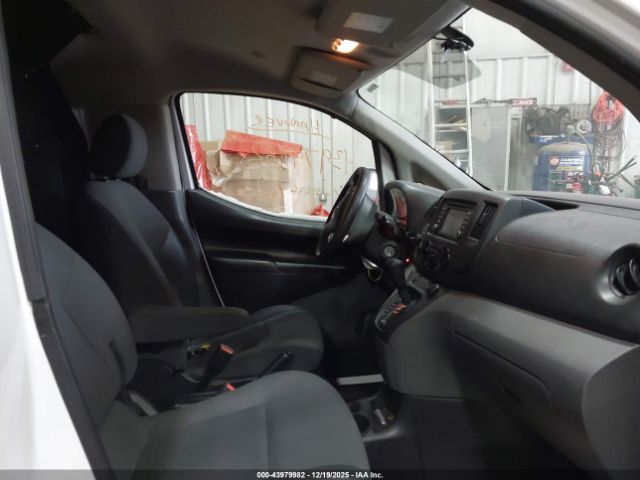 Nissan Nv Sv Image 3