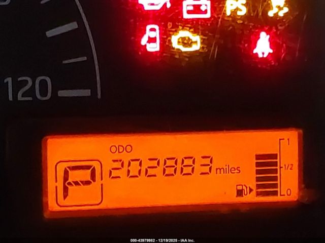 Nissan Nv Sv Image 11