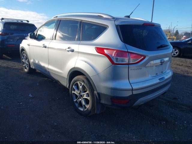Ford Escape Titanium Image 14