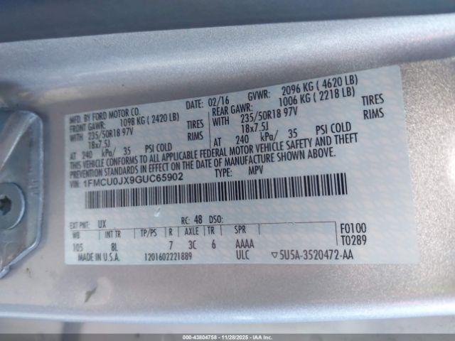 Ford Escape Titanium Image 7