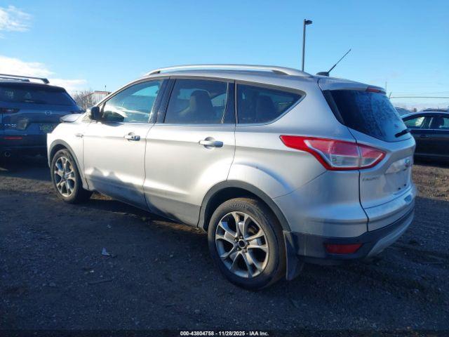 Ford Escape Titanium Image 10