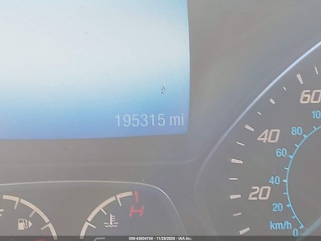 Ford Escape Titanium Image 16