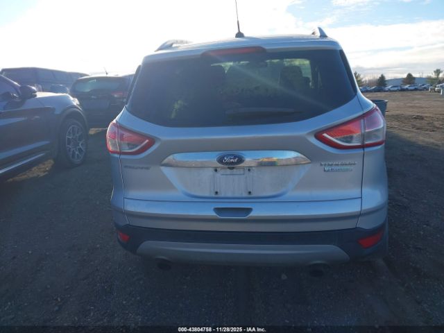 Ford Escape Titanium Image 12