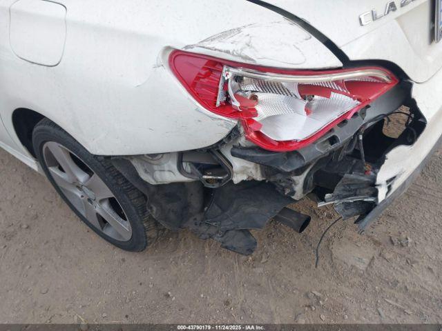 Mercedes-Benz Cla-class 4matic Image 9