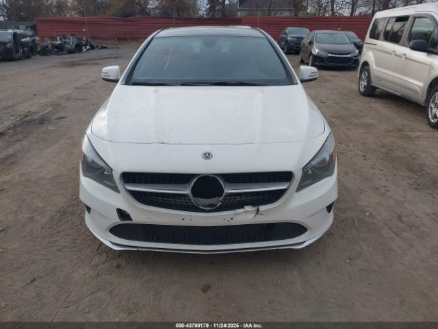 Mercedes-Benz Cla-class 4matic Image 14