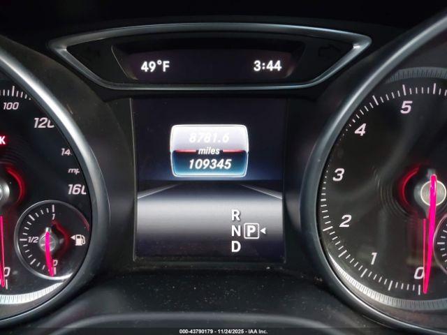 Mercedes-Benz Cla-class 4matic Image 11