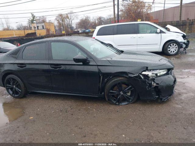 Honda Civic Image 18