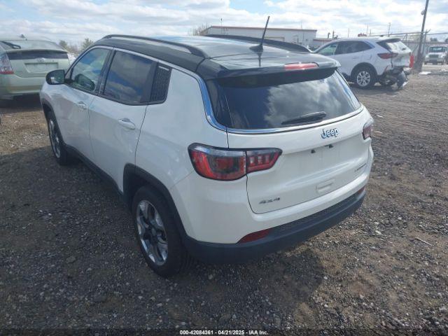 Jeep Compass Limited 4x4 Image 3