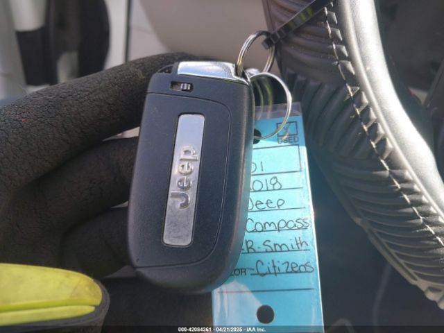 Jeep Compass Limited 4x4 Image 12