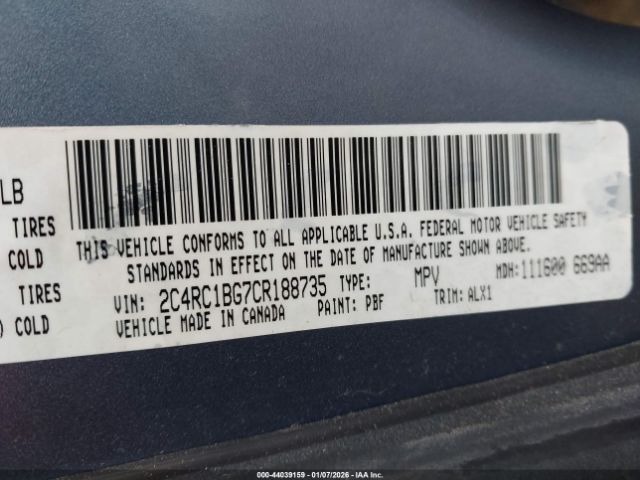 Chrysler Town & Country Touring Image 11