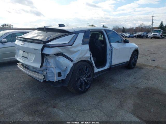 Cadillac LYRIQ Image 10