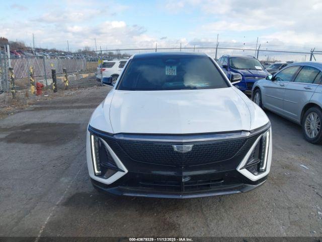 Cadillac LYRIQ Image 17