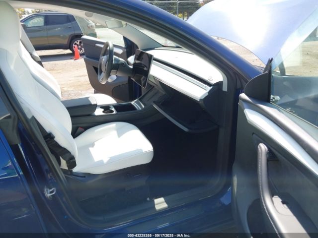 Tesla Model Y Image 7