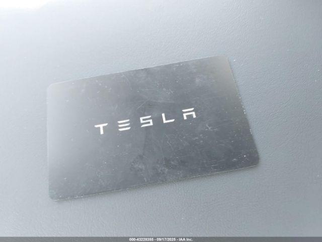 Tesla Model Y Image 6