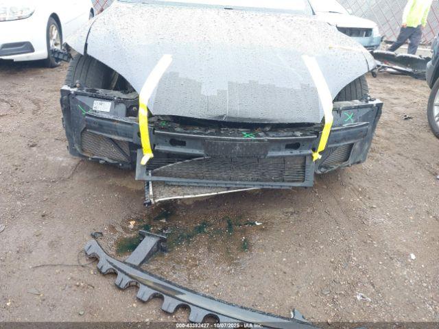 Tesla Model S Image 5