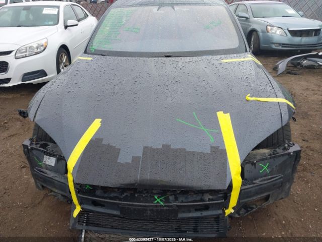 Tesla Model S Image 9