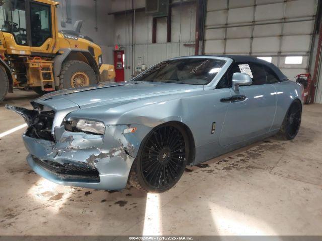 Rolls-Royce Dawn Image 7