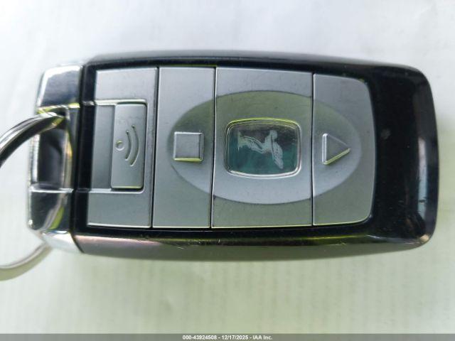 Rolls-Royce Dawn Image 10